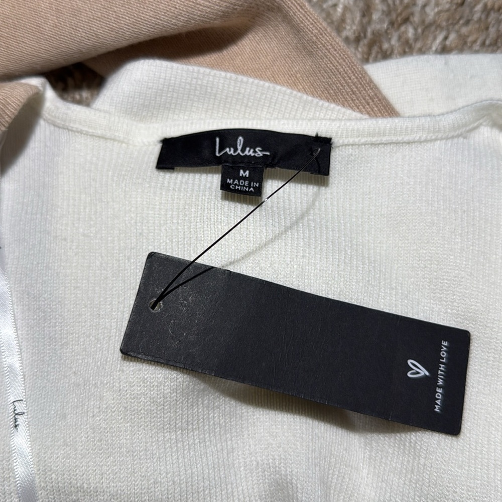 Lulu's Beige and White V-Neck Sweater - Picture 6 of 7